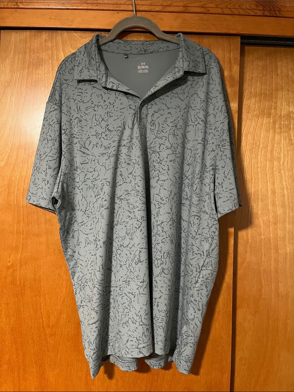 Under Armour Men's Teal blue Short-Sleeve Polo with Subtle Pattern